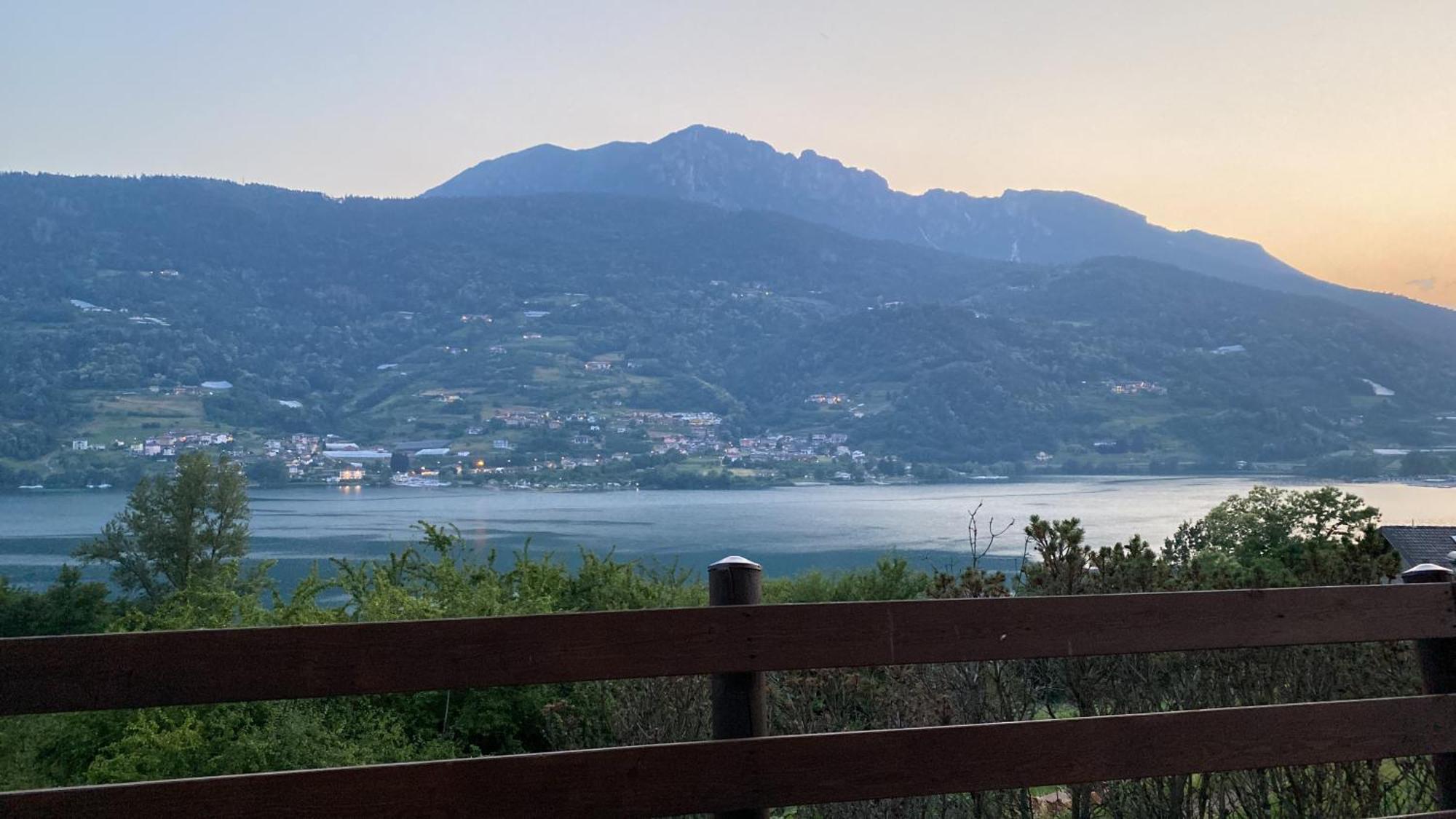 Lake Apartment Ischia White Tenna Екстериор снимка
